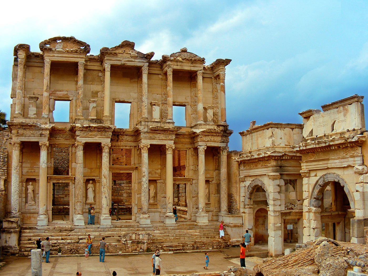 13 Days 12 Nights Istanbul, Cappadocia, Nemrut Mountain, Ephesus And Pamukkale Tour Package