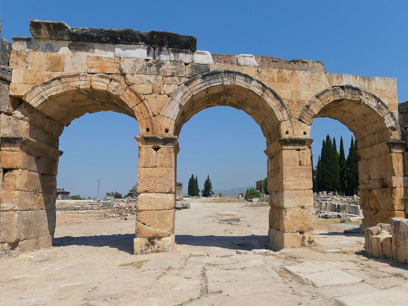 Pamukkale Tour From Denizli Airport Pamukkale Tour From Denizli Airport 4